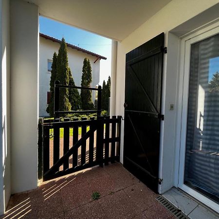 Bel Appartement T3 Avec Jardin, Piscine Et Parking, Proche Plage A Hendaye - Fr-1-239-739 Bagian luar foto